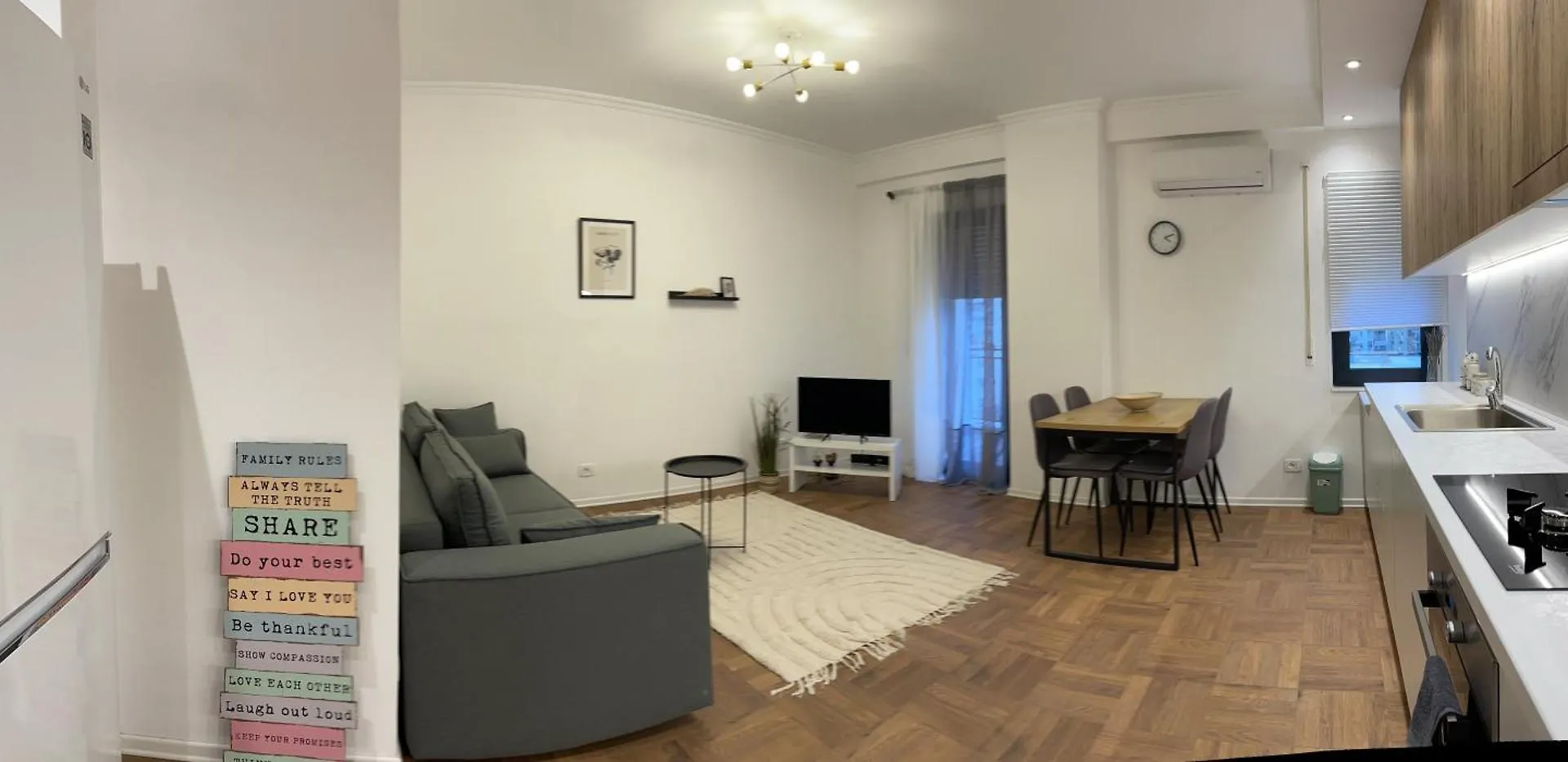 Simplicity Center Apartment Tirana